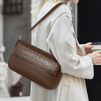 Женская сумка через плечо большой вместимости 2022 новая кожаная сумка для женщин, модная и универсальная сумка для поездок на работу