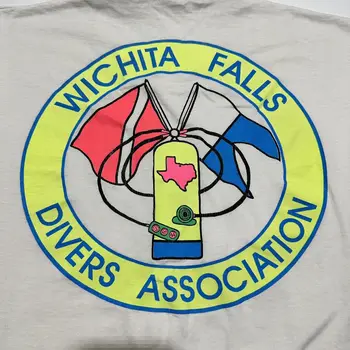 Футболка Ассоциации дайверов Уичито-Фолс, мужская, XL, Сшитая в США, с обрезанным неоновым логотипом
